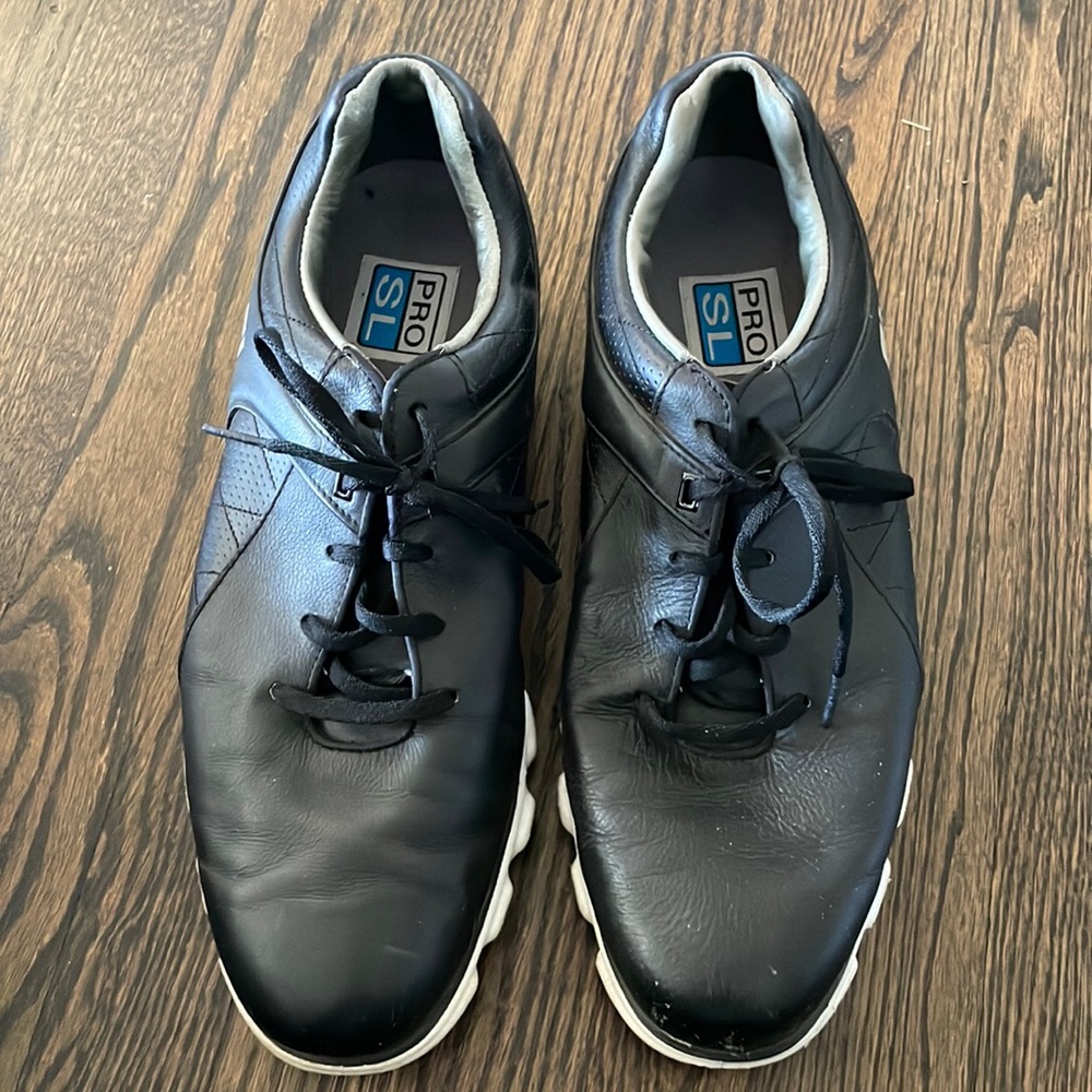 FootJoy Pro SL golf shoes